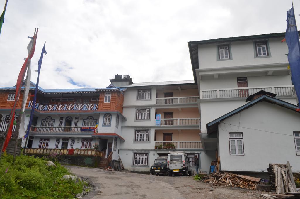 Delight Royal Lachung Exterior foto