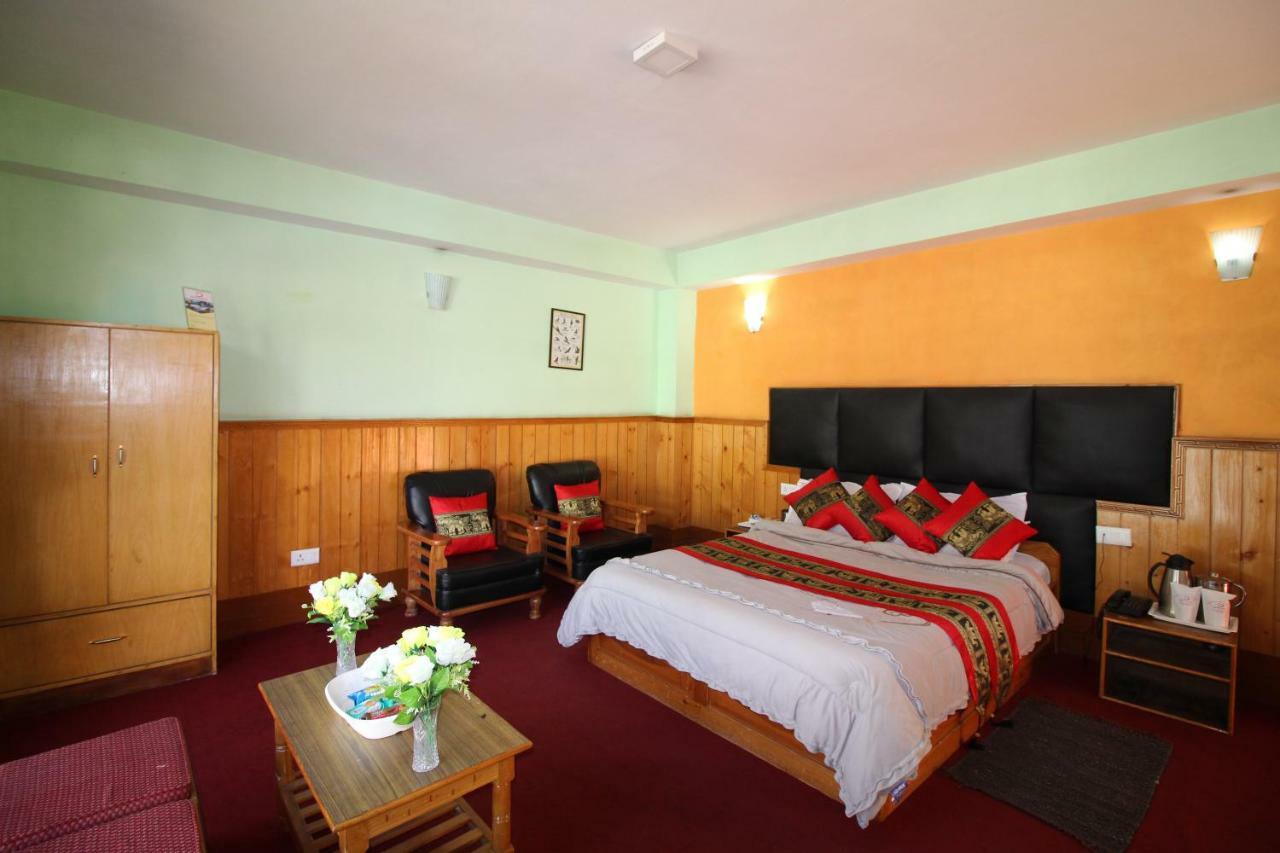 Delight Royal Lachung Exterior foto